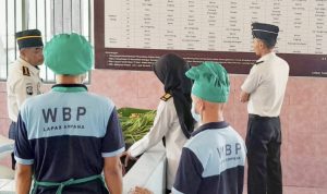 Plt. Kalapas Ampana saat meninjau langsung Dapur Sivia Patuju Lapas Ampana. Foto: Istimewa